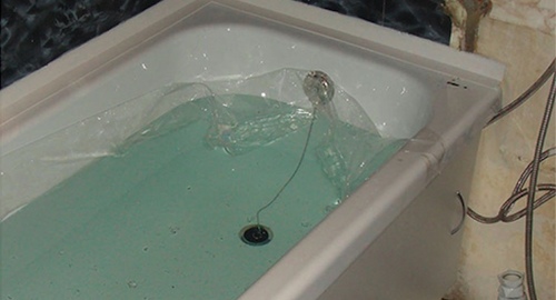 Установкой акрилового вкладыша | Мыски